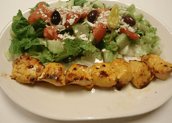  Greek Salad with Chicken
